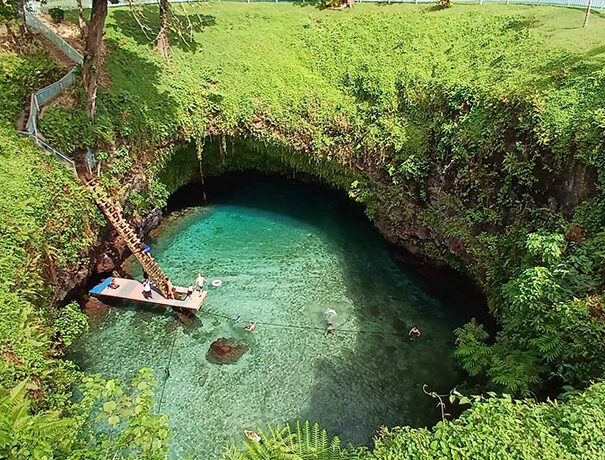 To Sua Ocean Trench Tour